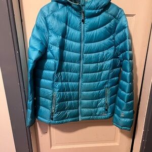 LL Bean Women's Blue Puffer Jacket